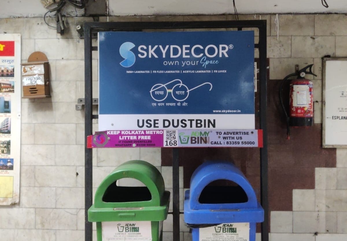 Skydecor Team proudly undertook a CSR activity by installing waste bins at multiple metro stations